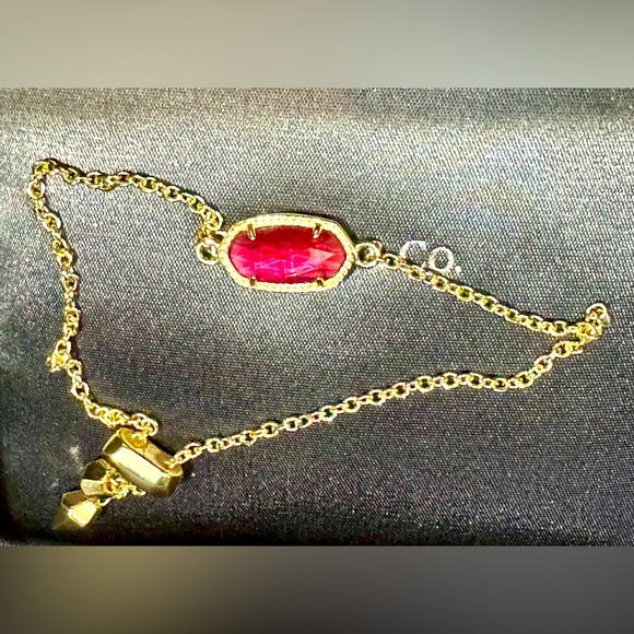 Kendra Scott Ruby colored and gold bracelet - Picture 2 of 4